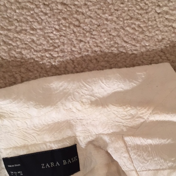 Beautiful jacket with lots of texture! - Picture 5 of 7